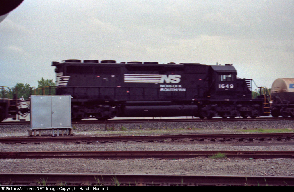 NS 1649